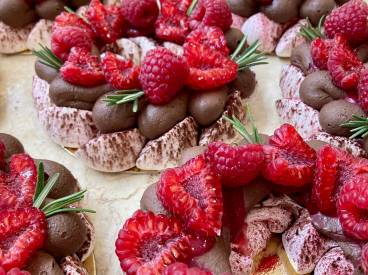 Guilty pleasure: Pavlova, Brownies & Rohlíčky