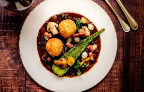 Jelení Bourguignon Marka Fichtnera