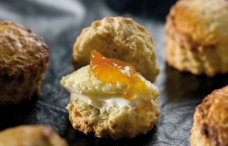 Scones z citronové trávy a podmáslí